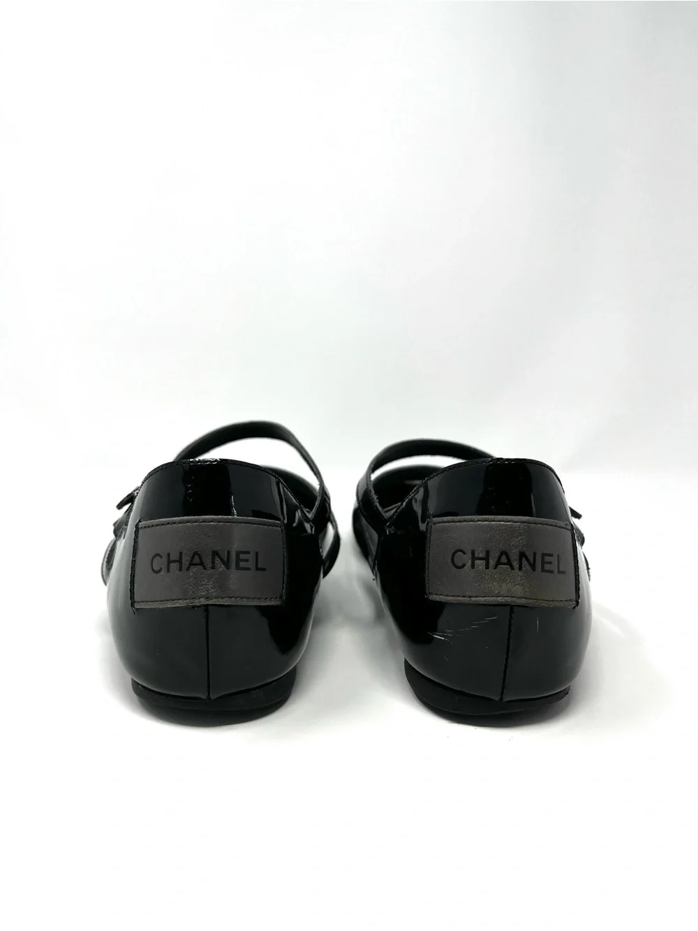 Chanel Mary Jane Janes Ballet Flats Black Gray Cap Toe Two Tone CC Logo 39.5 9.5
